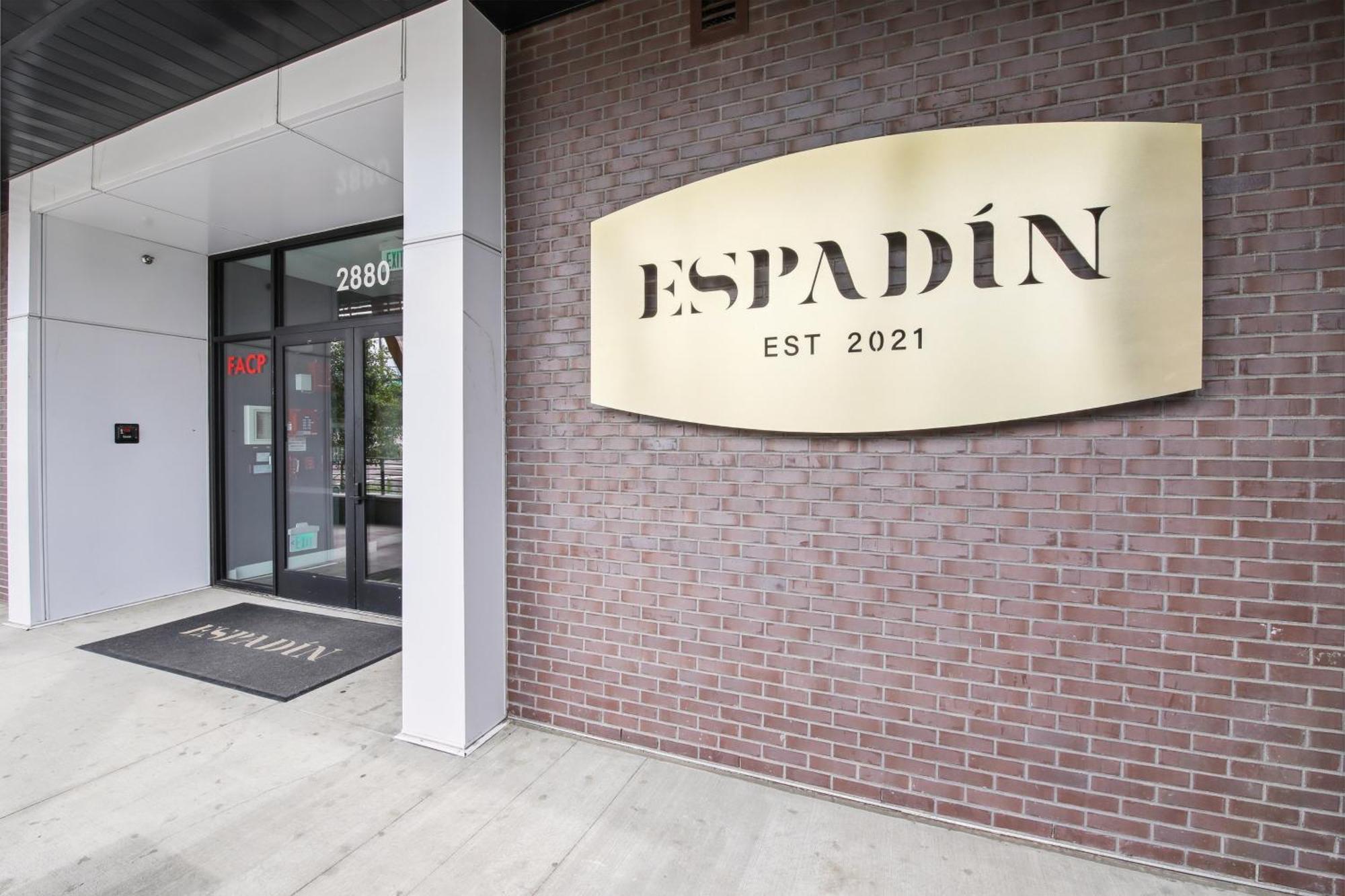 Level-up Elegance | Espadin Lohi Denver